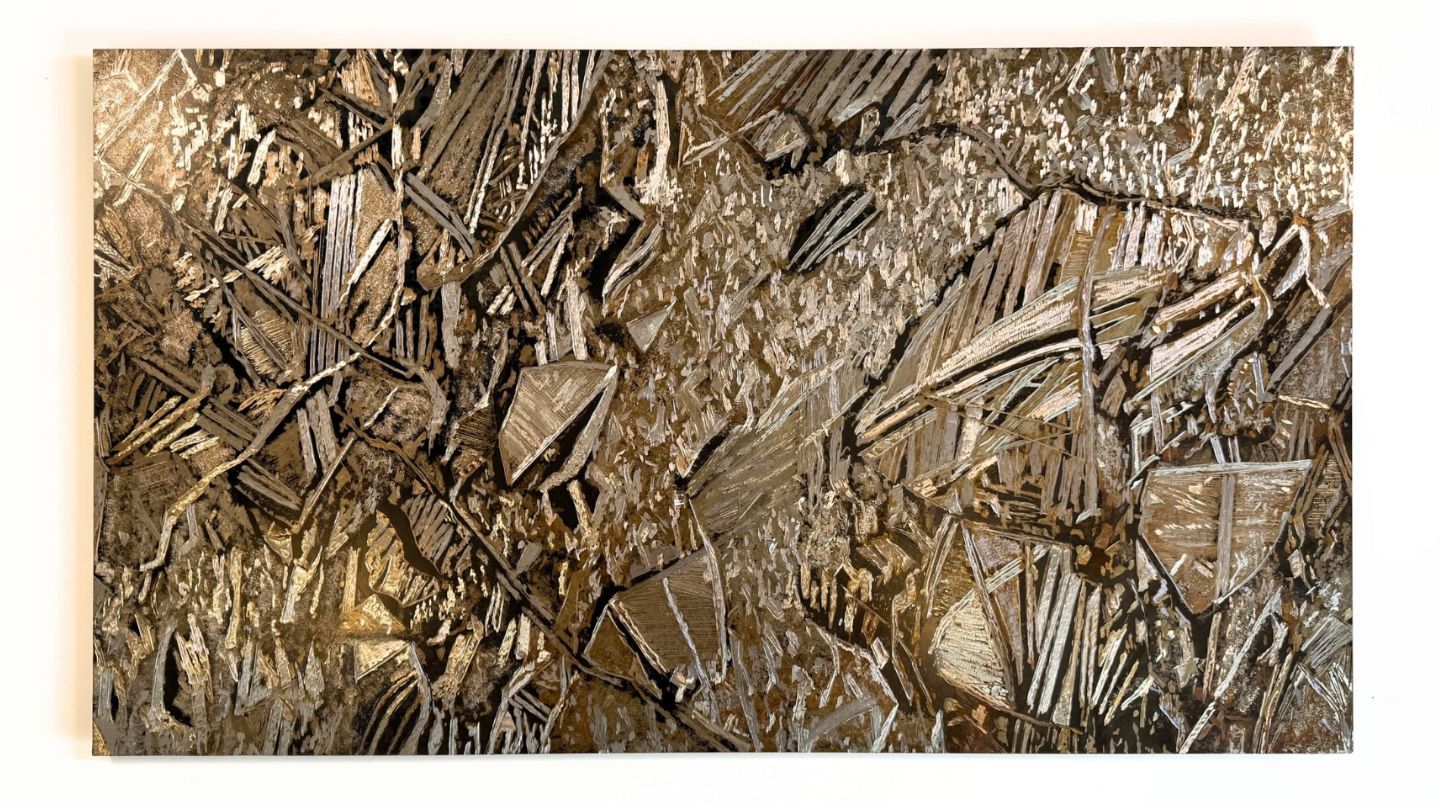 Full view of the engraved black-steel cinematic relief “Europa” (Cinematic Relief).